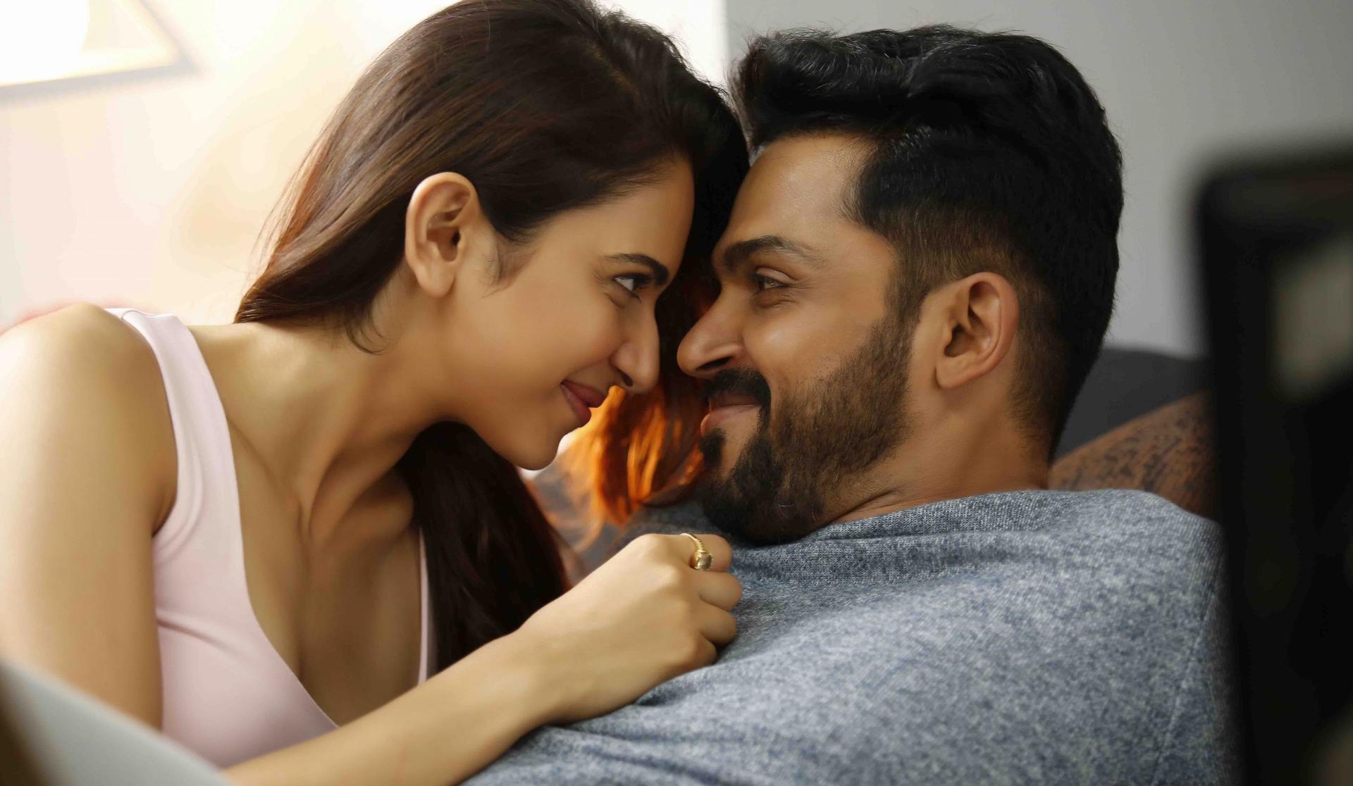 మీ జీవితంలో సెక్స్.. ఎలాంటి మార్పులను తీసుకొస్తుందో తెలుసా?