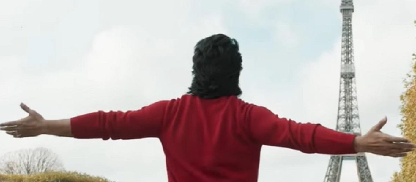 &#8216;సామజవరగమనా&#8217;.. అంటూ ప్యారిస్‌లో రొమాన్స్ చేస్తున్న బన్నీ ..!