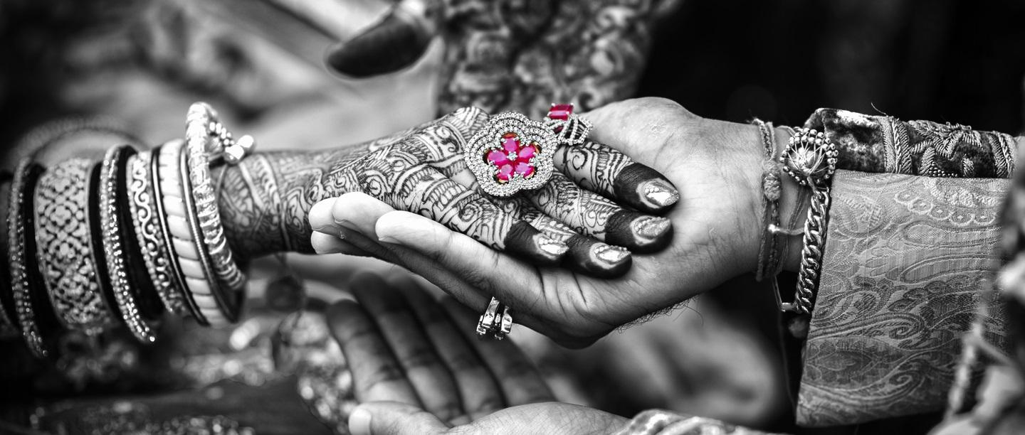 పేగుబంధం కాదు.. ఆత్మీయ బంధం : వితంతు కోడలికి తల్లిగా మారి.. &#8220;కన్యాదానం&#8221; చేసిన అత్తమ్మ ..!
